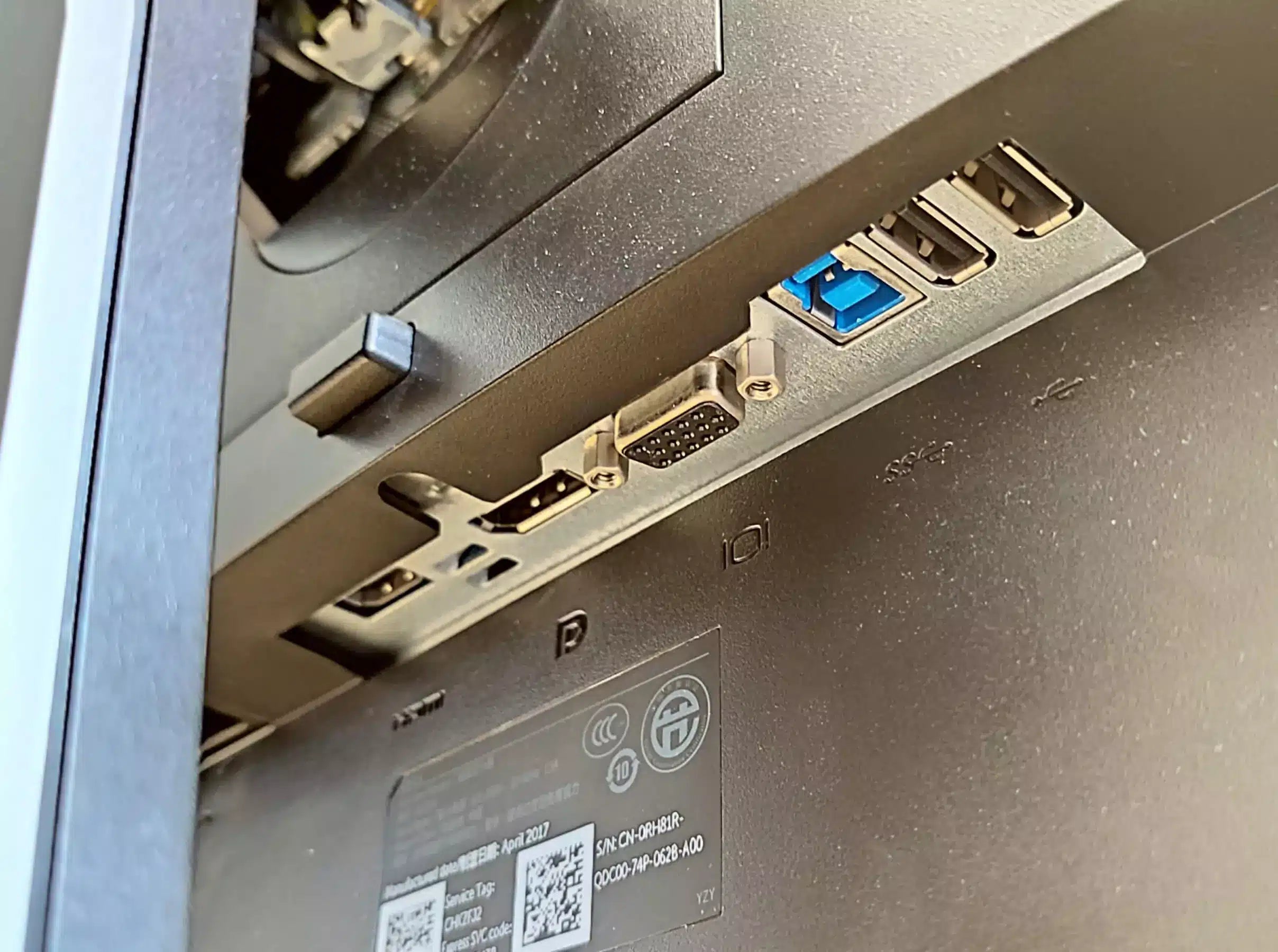 Bundle Dell Latitude E5570 + Monitor e Kit Mouse e Tastiera Bundle Dell Latitude E5570 + Monitor e Kit Mouse e Tastiera